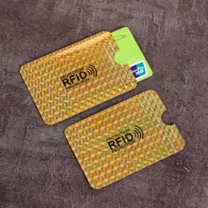 RFID защитен калъф за карти – алуминиев, анти-сканиращ, цветен