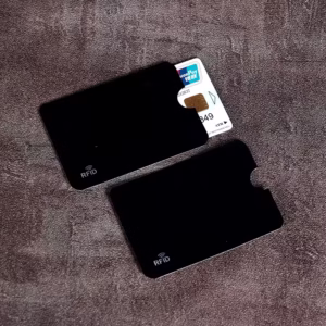 RFID защитен калъф за карти – алуминиев, анти-сканиращ, цветен